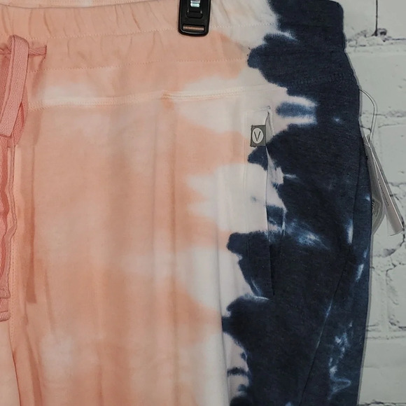 LANE BRYANT LIVI ACTIVE Sweatpant Drawstring Capri Tie Dye Size 22/24 NWT - Picture 3 of 14